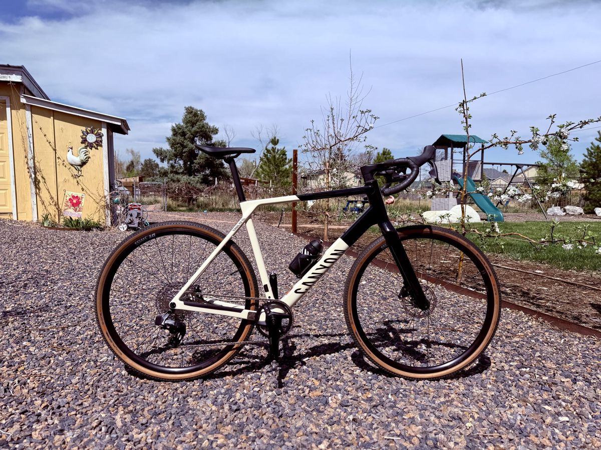 Fast, Light, and Wireless: A Comprehensive Look at the Canyon Grail CF SL 7 AXS