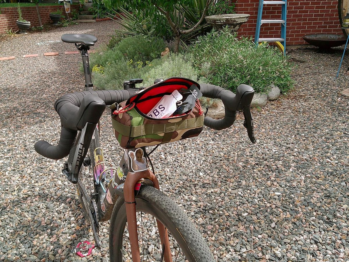HandleStash Bigmouth Burrito Review: The Perfect "Just Right" Handlebar Bag