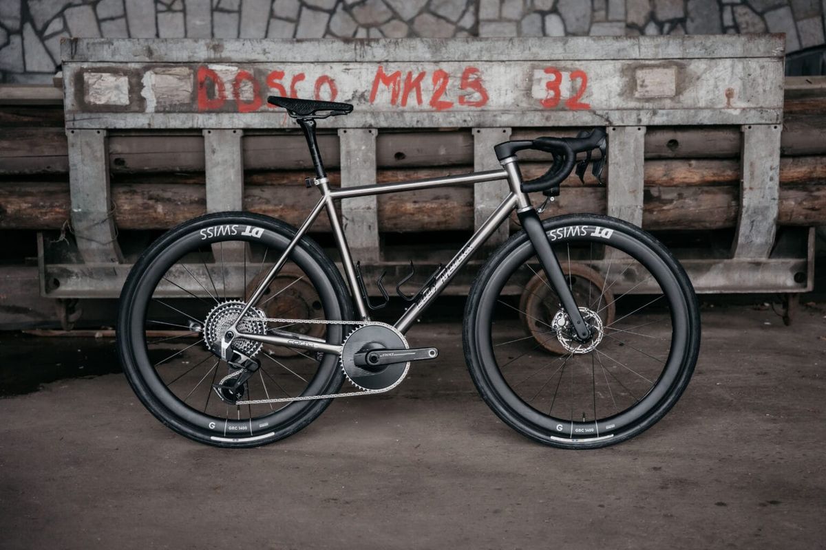 The Cannibal Goes Soft (Metal): Eddy Merckx’s Titanium Pivot