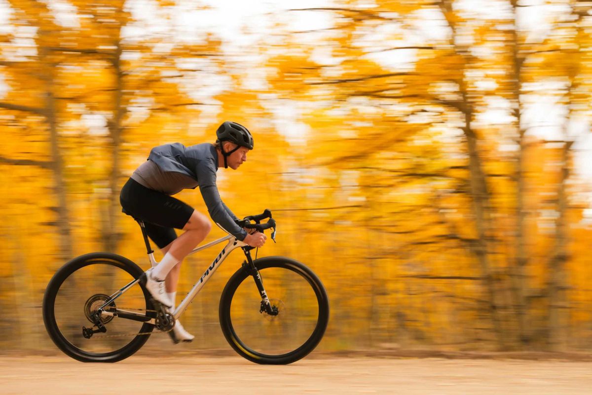 The Pivot LES SL and the Physics of Going Long