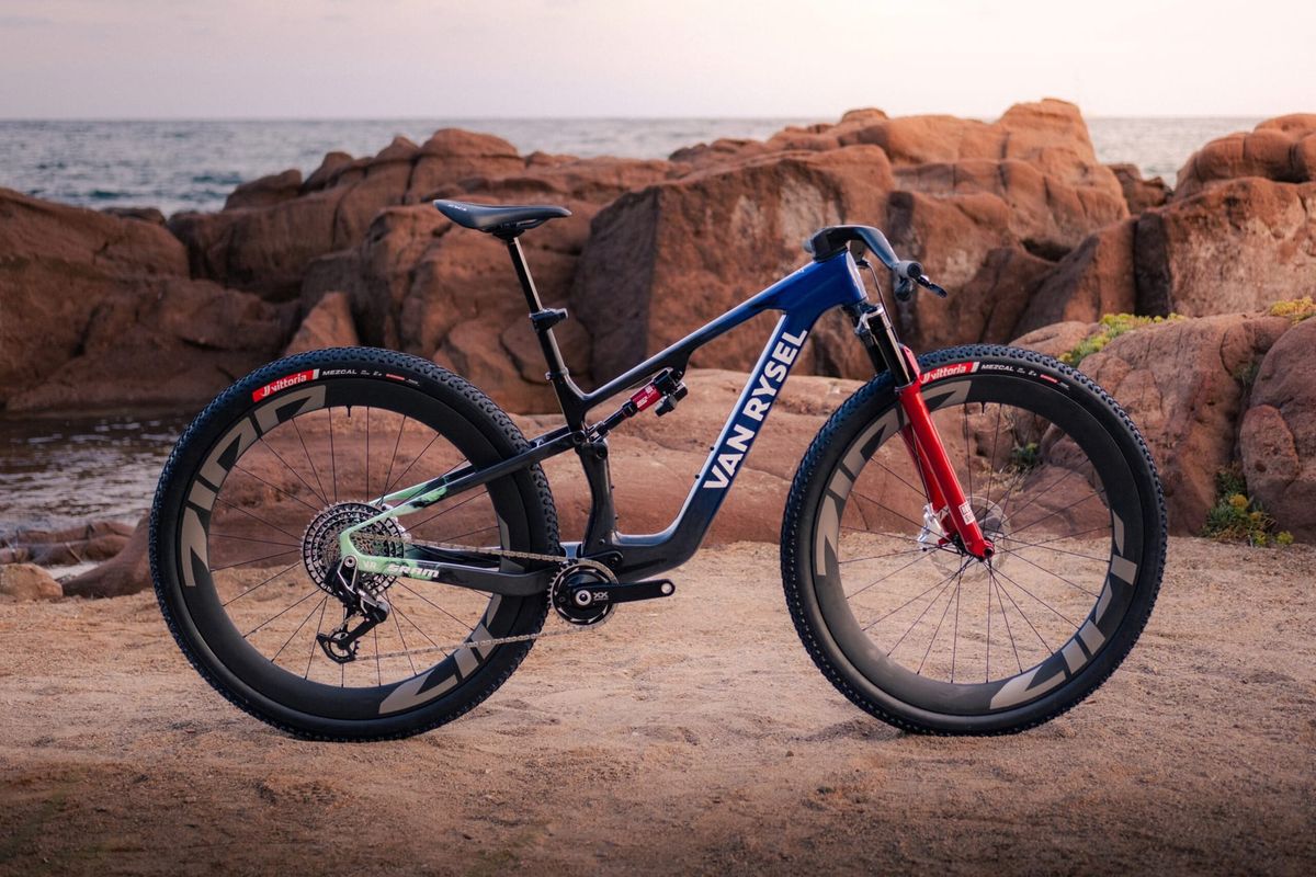 Van Rysel's First Mountain Bike Is a 32" World Cup Racer — And You Can't Buy It Yet