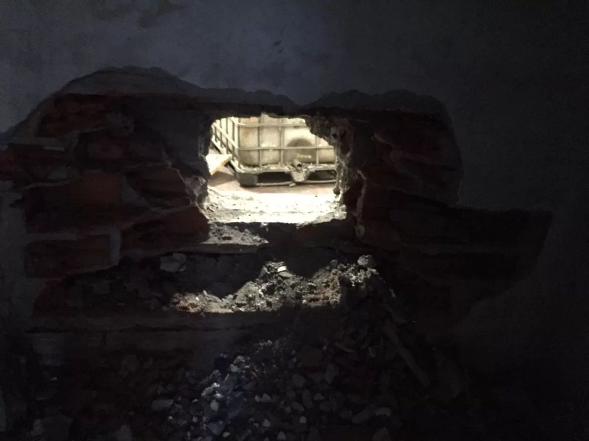 Thieves Drill Through One-Meter-Thick Wall to Steal 3T Bikes