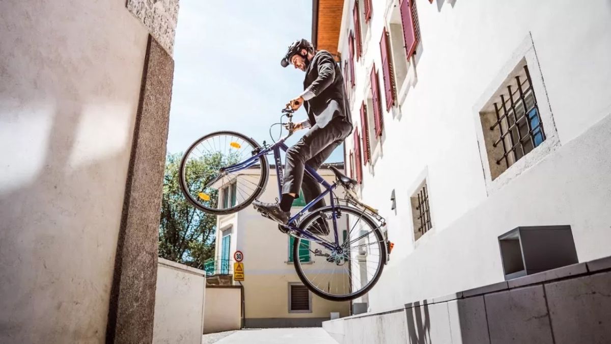 Video: Commuter Bike Trials with Andrea Maranelli