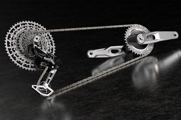 SRAM Goes Silver with Limited Edition Eagle Transmission 1987 Collection