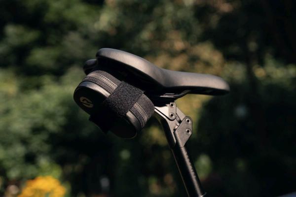 Redshift Quickdraw: A $70 Saddle Bag That Actually Swaps Between Bikes