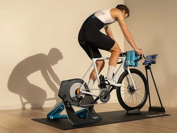 The NEO 2T Now Ships with Zwift Virtual Shifting — Same $1,099 Price