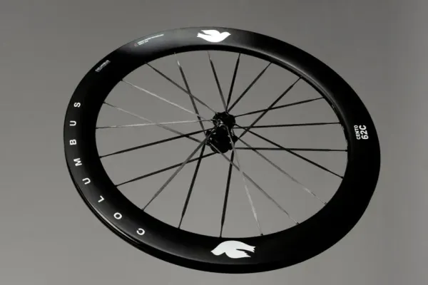 Columbus Carbon Wheels Start at €1,600—With Carbon Spokes and Ceramic Bearings