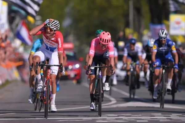 Van der Poel takes stunning Victory at Amstel Gold