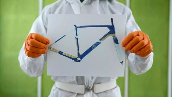 Video: Flux Customs Tailored Bike Paint and Finishing