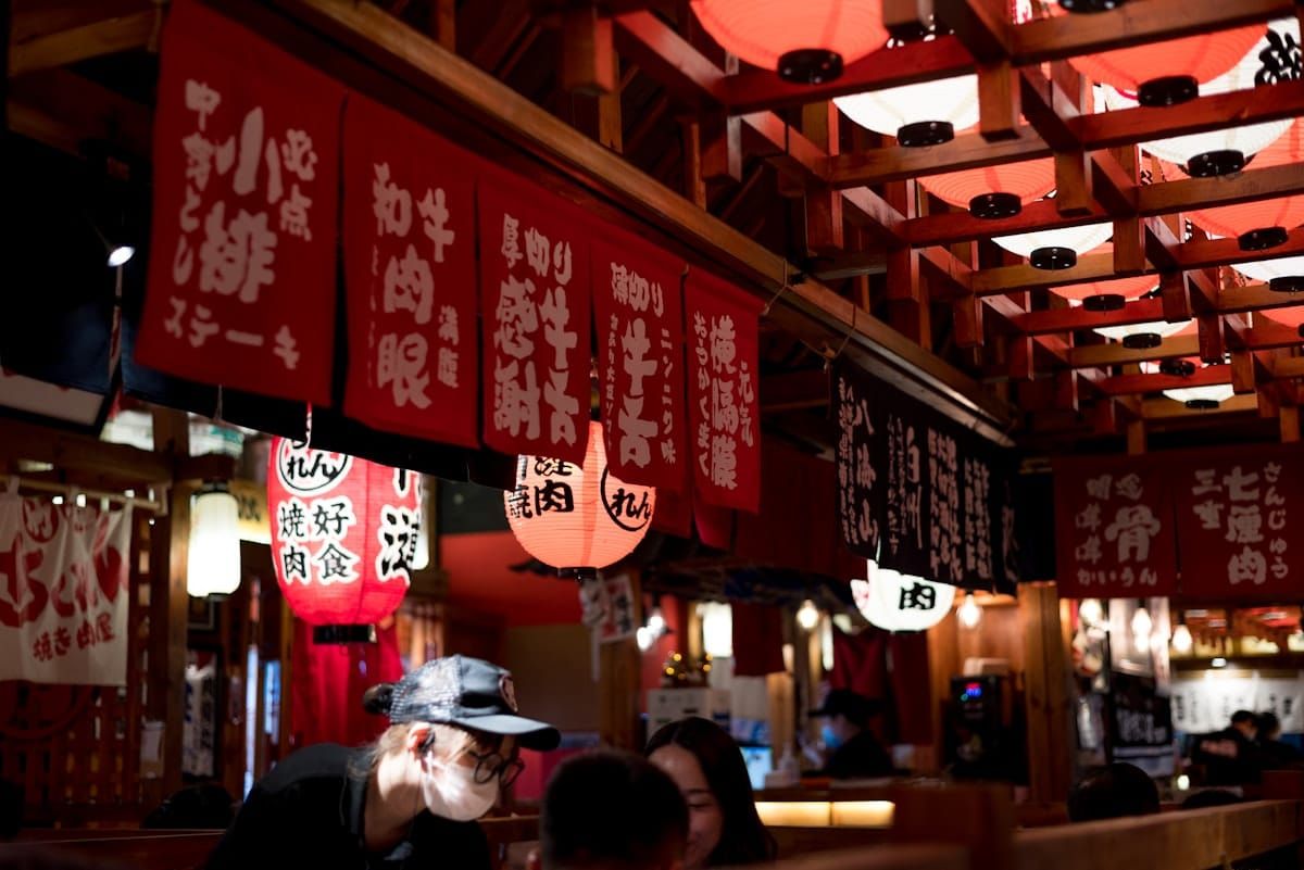 Accelerating Menu and Service Improvement in Restaurants Using Customer Feedback