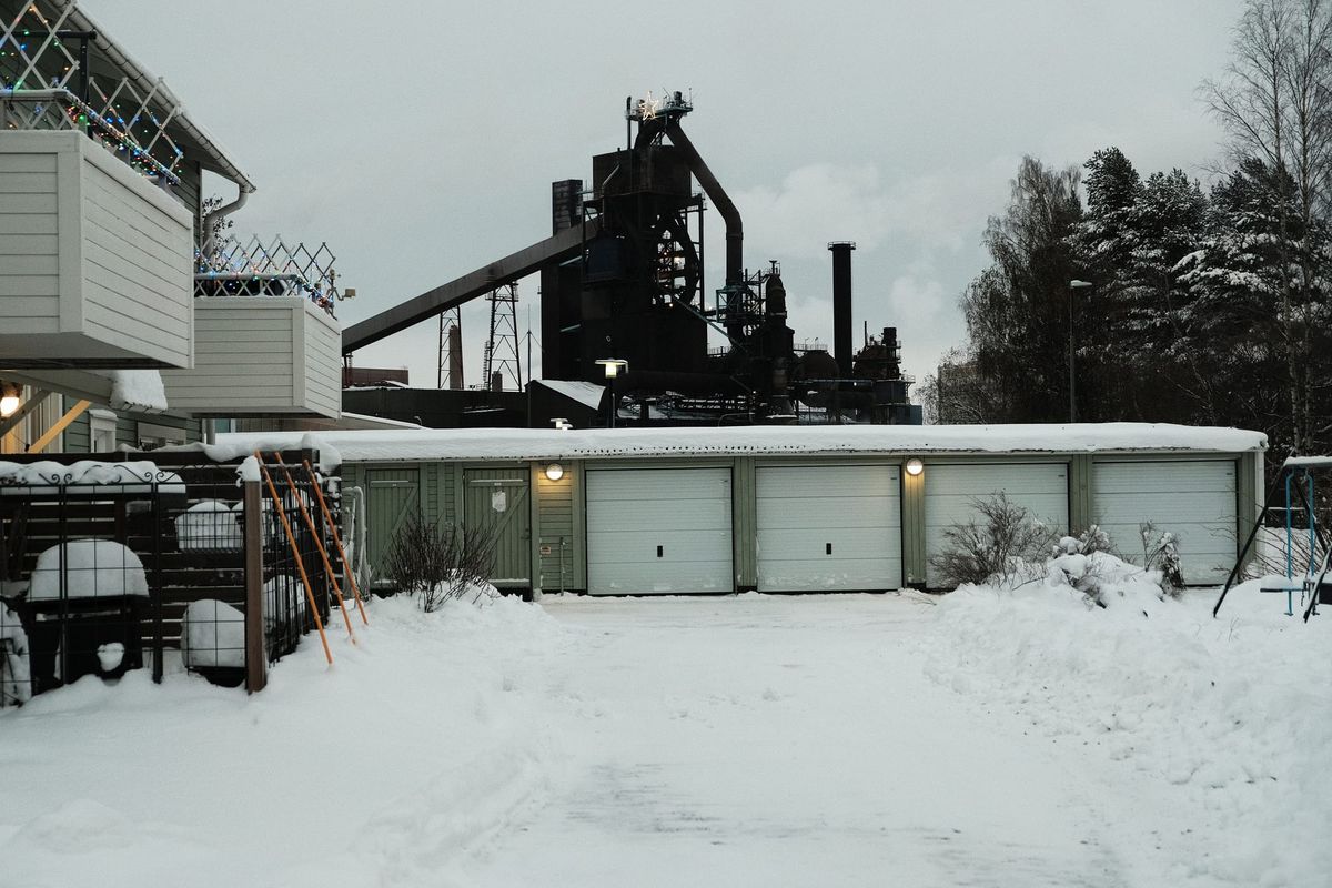 Såsom i en spegel: Stålverk 80