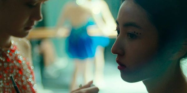 Girl on Edge (Zhou Jinghao, 2025)