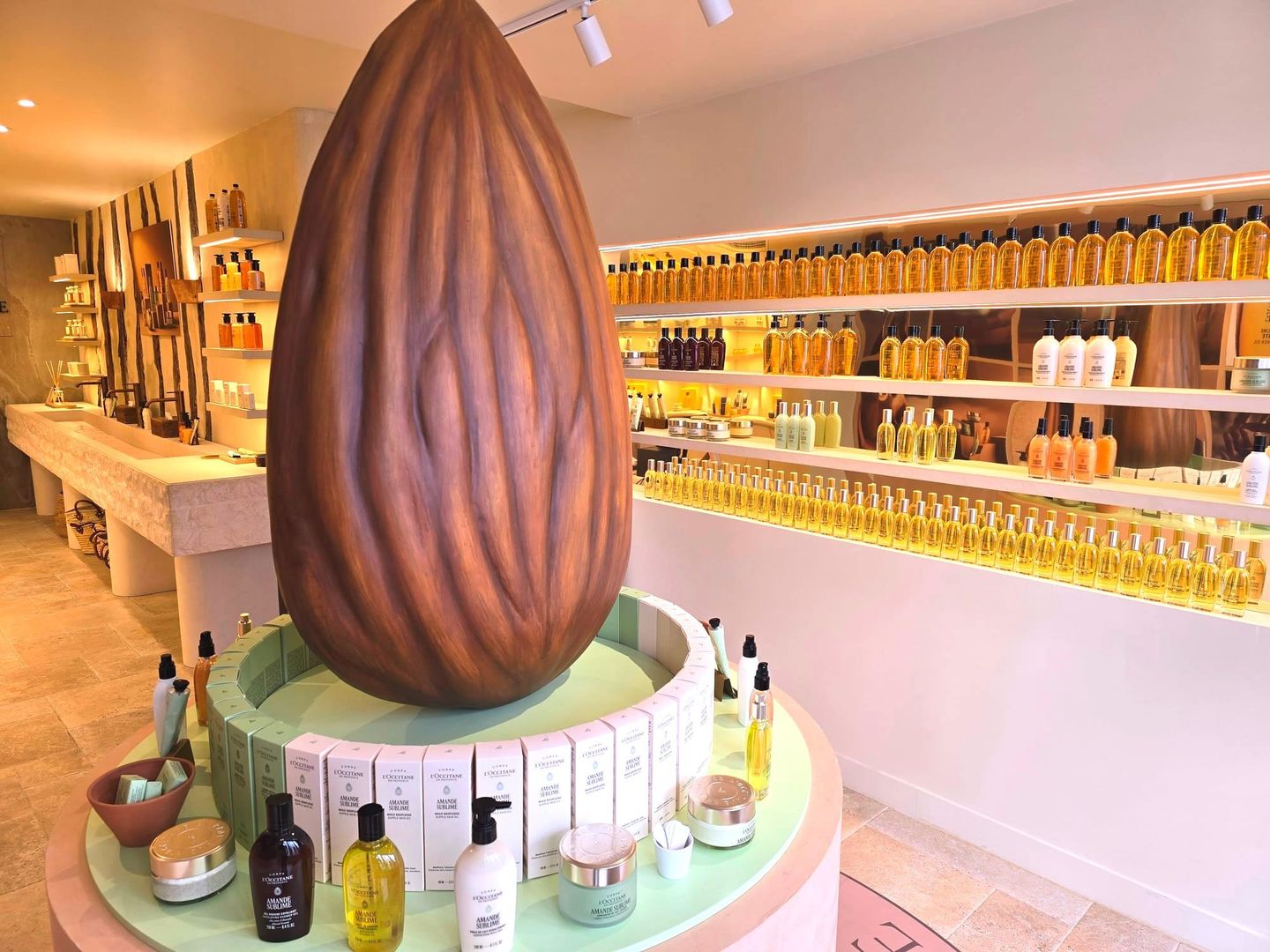 Where to go for shopping in Paris?