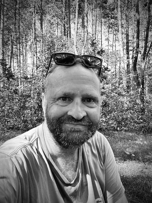 David Henzell Profile image