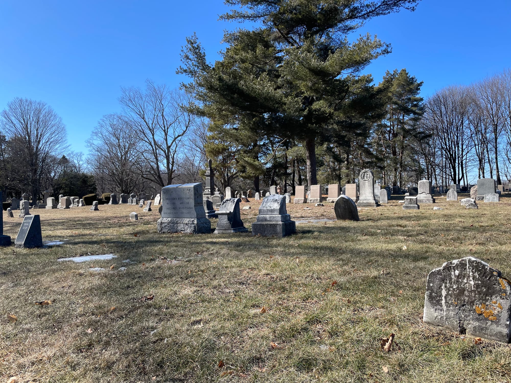 Joseph Clash's grave site in the Woodlawn Cemetery in Everett.