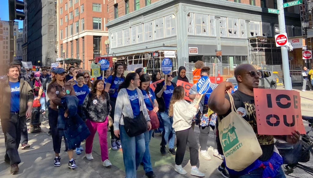 Teachers, students rally for increase in school funding
