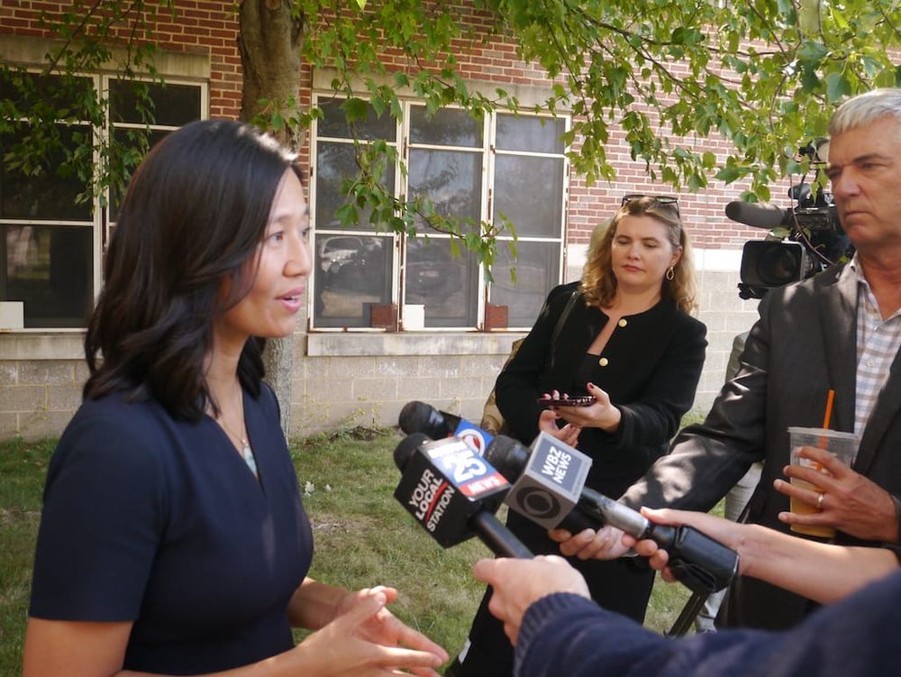 Wu shows commanding lead in mayoral preliminary post image