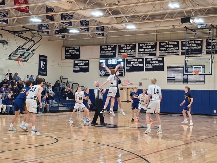 Yarmouth boys ride unselfish ways to win over Lake Region