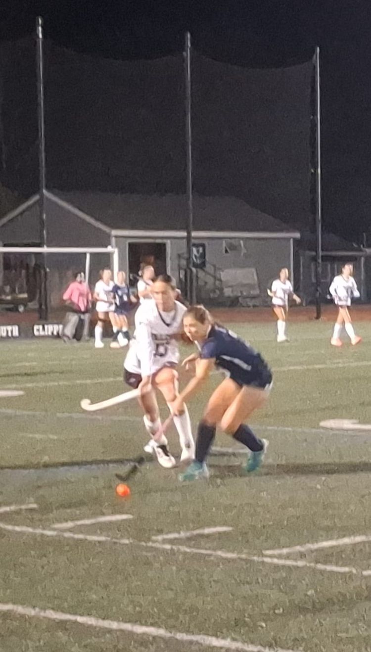 Yarmouth takes it to Freeport in rivals' first showdown