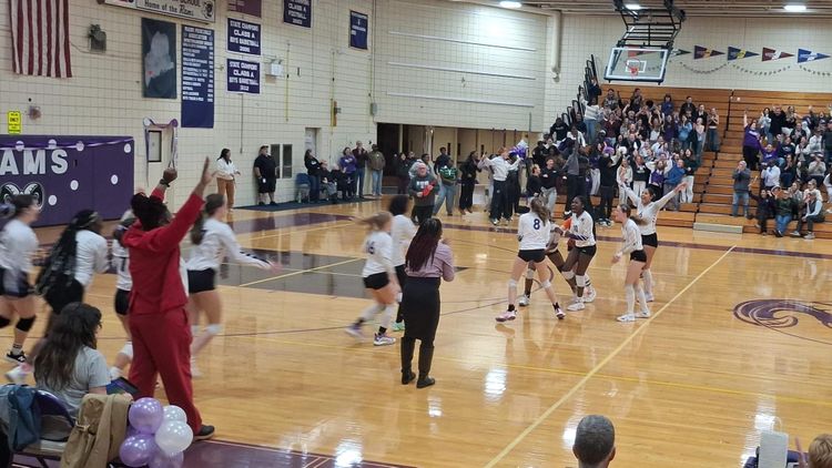 Deering denies Portland in spirited season finale