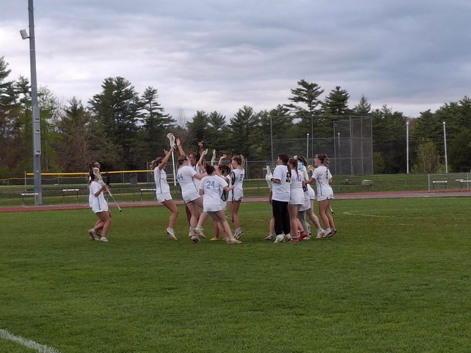 Windham girls dominate Yarmouth for biggest win to date