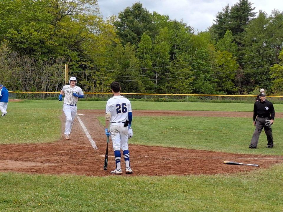 Falmouth's booming bats beat Biddeford