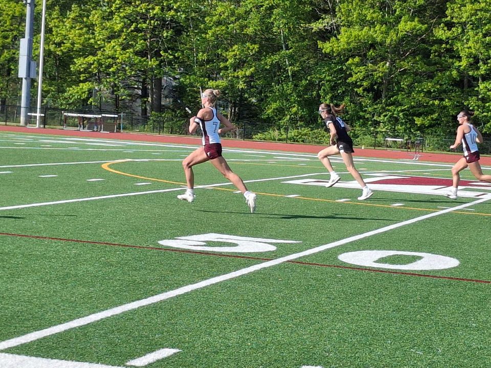 Freeport girls pull away late to down Waynflete, stay perfect