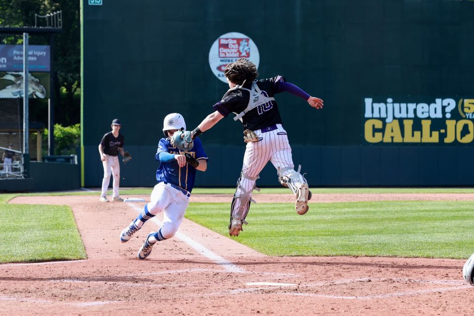 Falmouth downs Deering for eighth straight victory