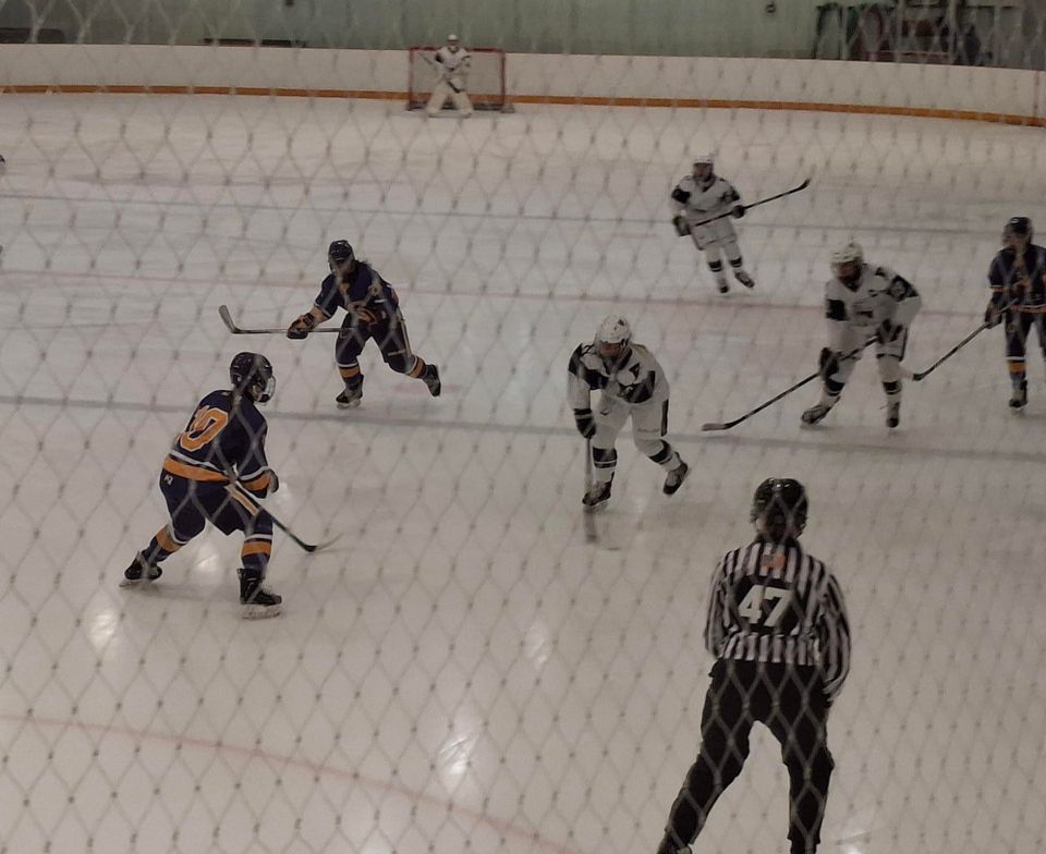 Yarmouth/Freeport continues surge with narrow win over three-time champion Cheverus