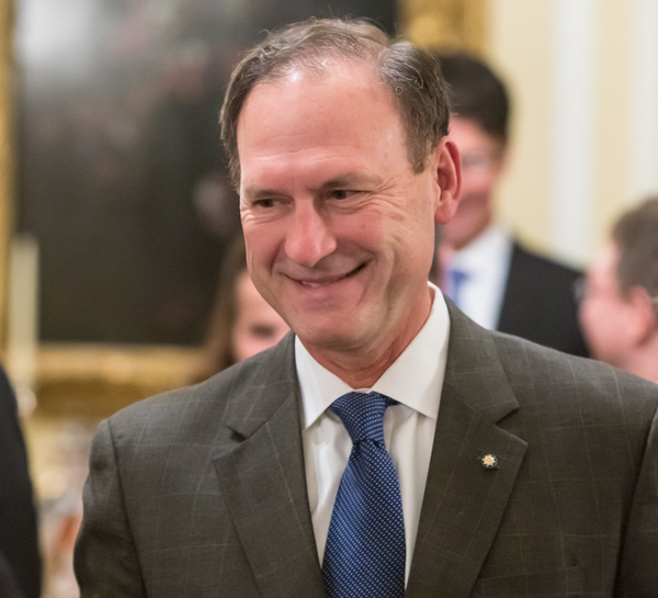 Samuel Alito The Smol Bean