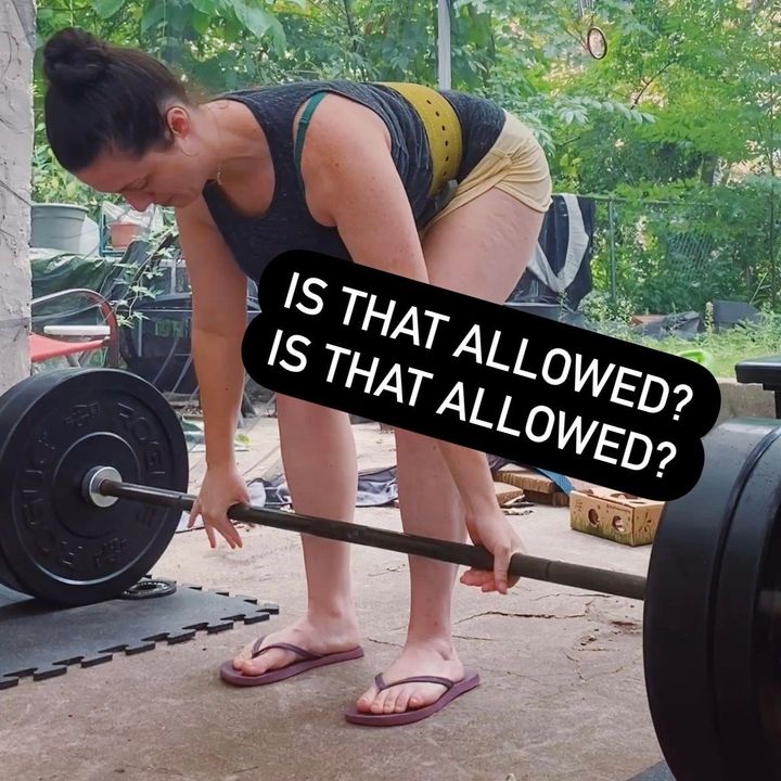 The simple answer to "can I lift weights barefoot?"