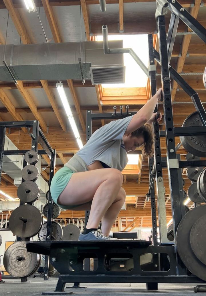 LA gyms are like this; NYC gyms are like that