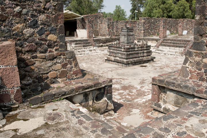 Body Building, part seven: Teotihuacan vs. the little achievement tyrants