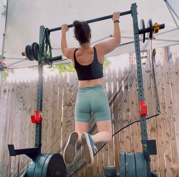 Hold on: Why do we want to do pull-ups?
