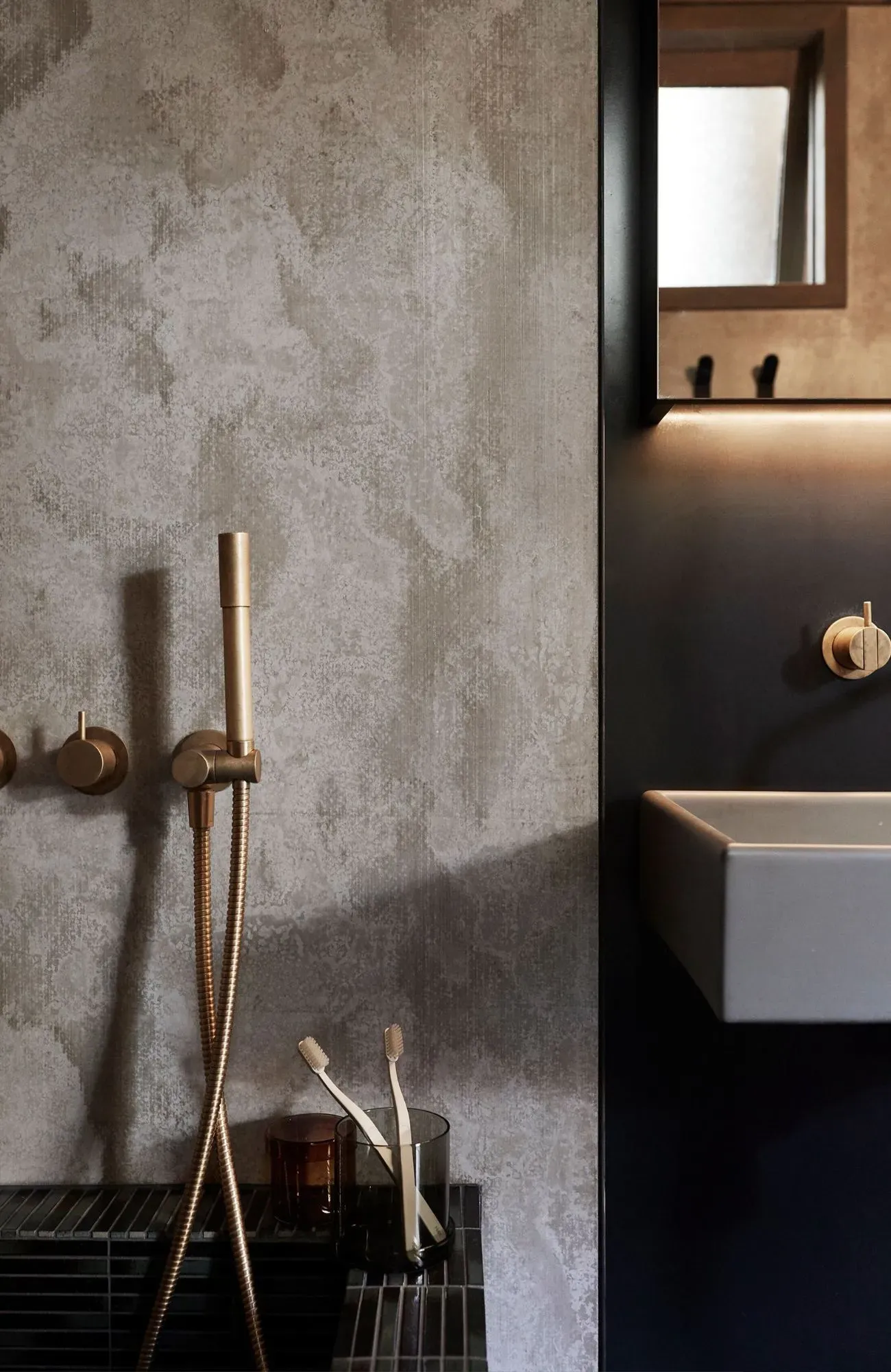 Cedar Cabin by Nicholas Gurney & Monique Easton. Detailed view of Japanese-inspired onsen bath & basin.