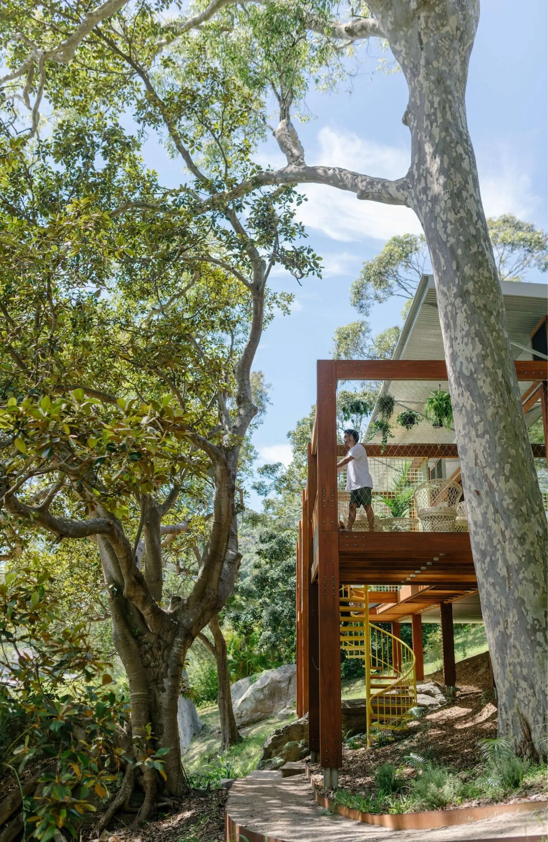 Balmy Palmy by CplusC Architectural Workshop. Outdoor view of house facade, view taken from ground level