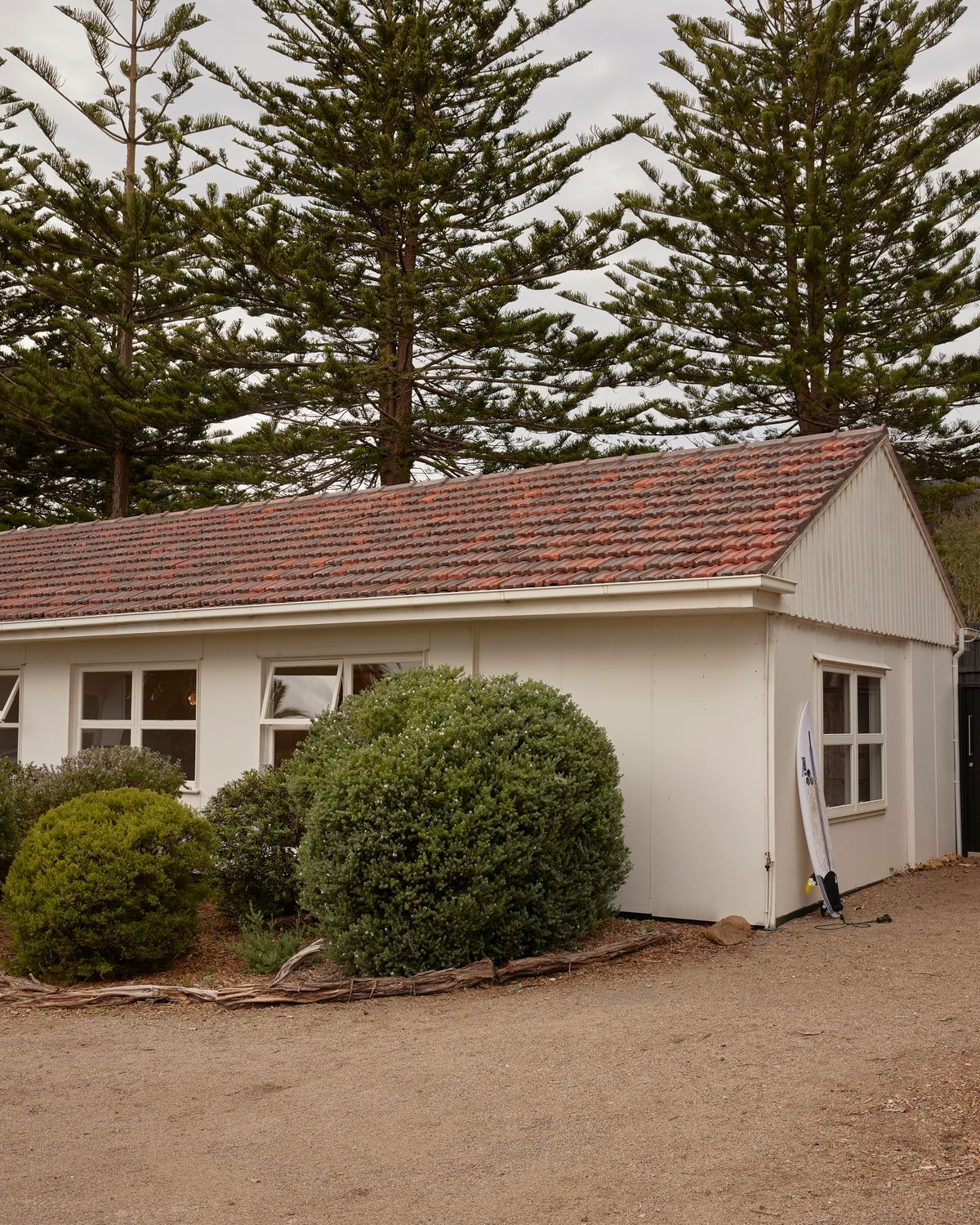 Portsea Surf Shack by Blair Smith Architecture showing exterior