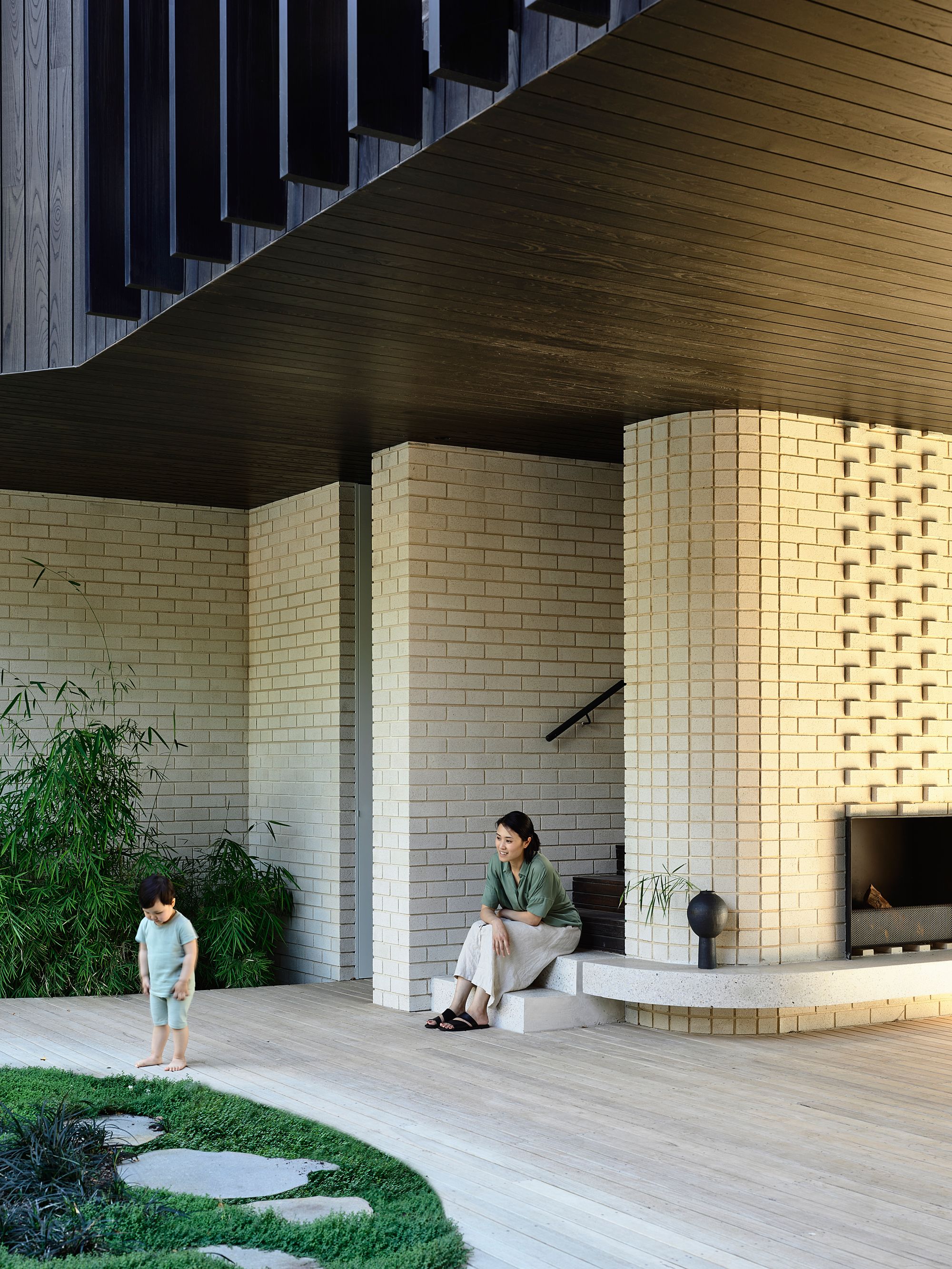 Brimar House by Michael Ong Design Office. Courtyard and first level view.