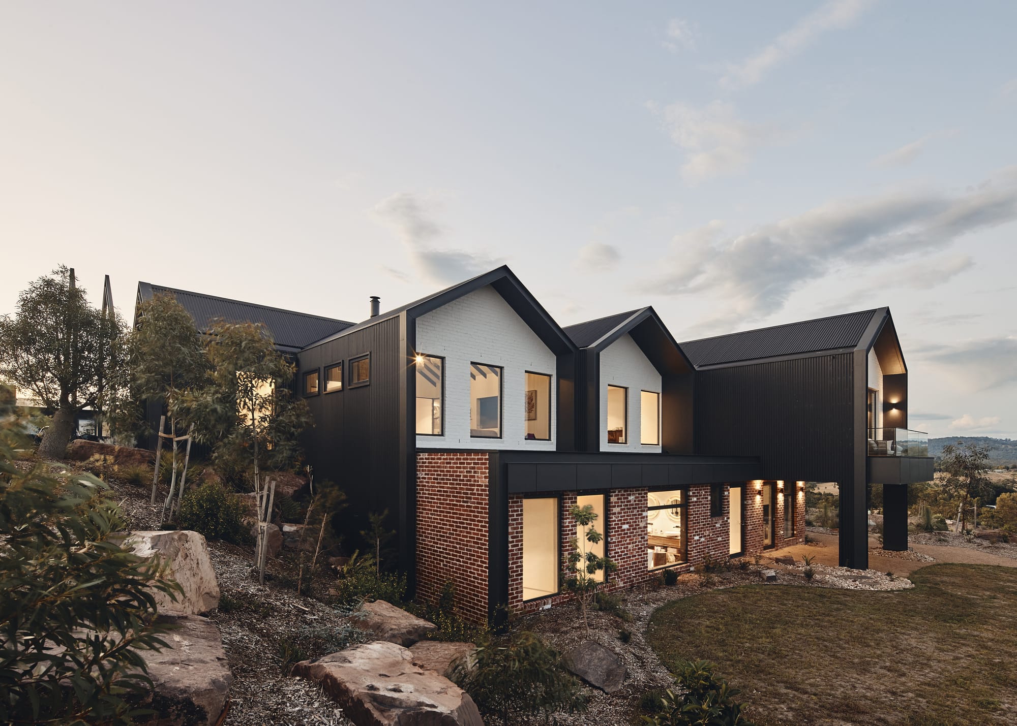 Narre Warren Nakari Vista by Andever Architecture. Photography by Peter Bennetts. 