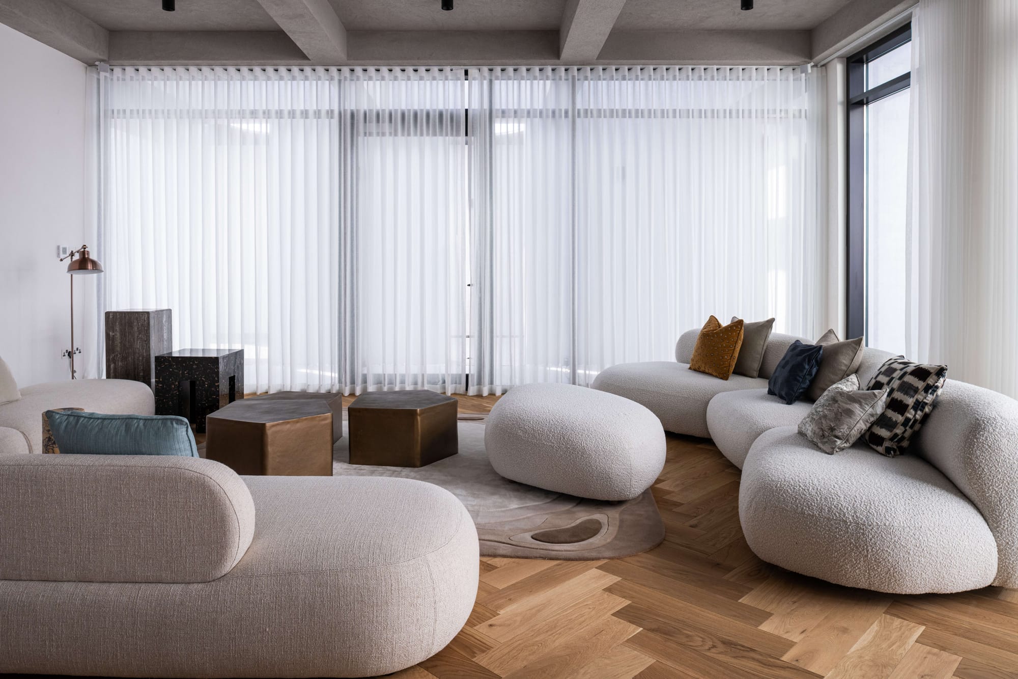 10 Questions to Ask Your Interior Designer Before You Sign