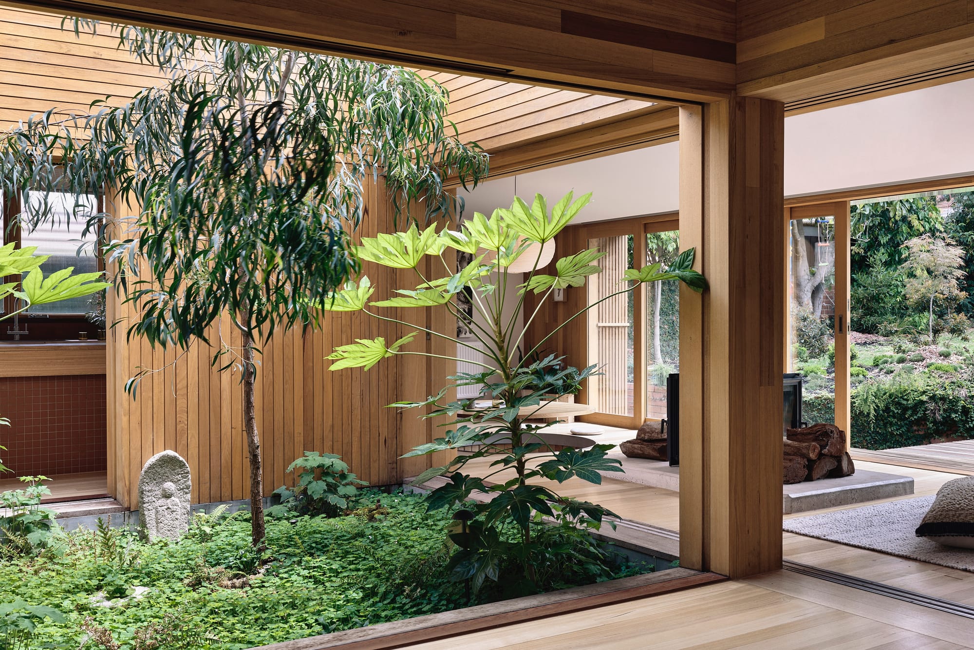 Courtyard Homes: 5 Designs Built Around the Garden