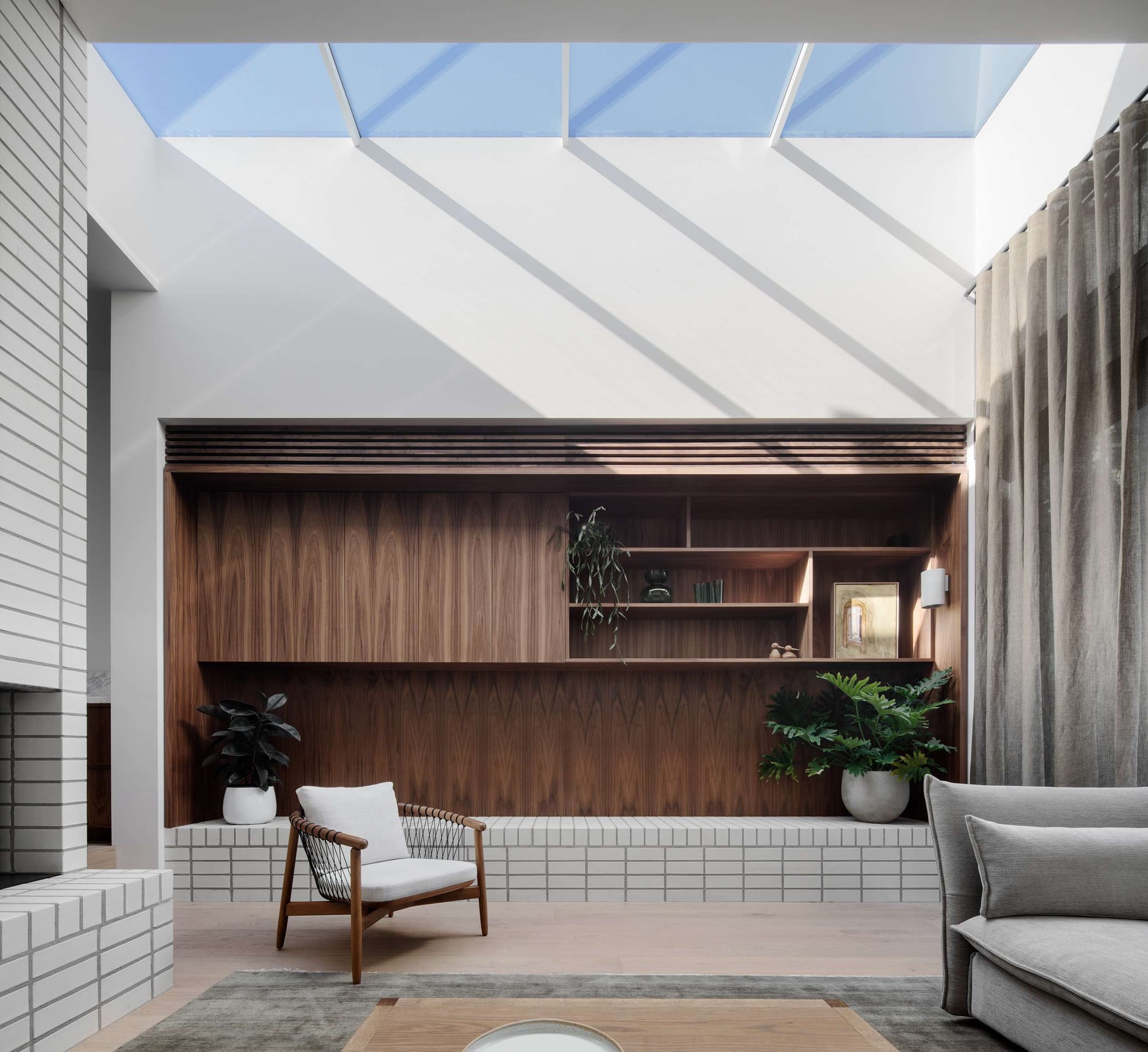 Light From Above: 6 Homes Where Skylights and Roof Glazing Solve Dark Floor Plans