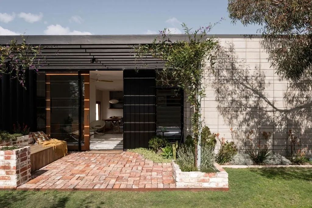 Photography by Dion Robeson. 