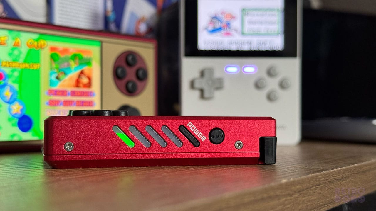 A power indicator with 4 horizontal lines and buttons