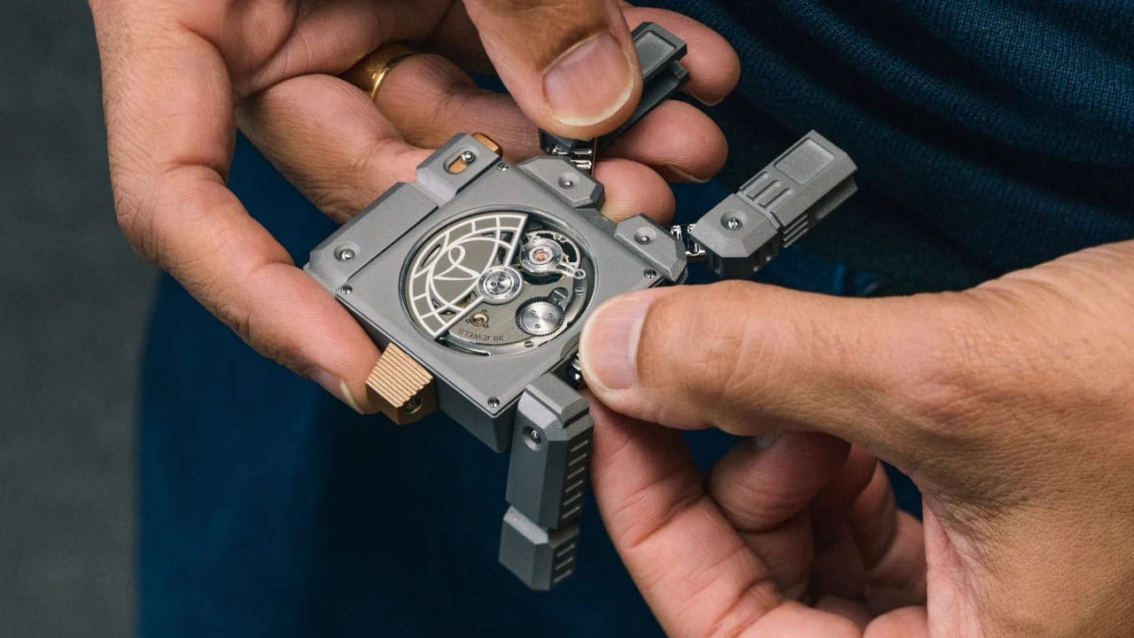 Another view of the robot figurine