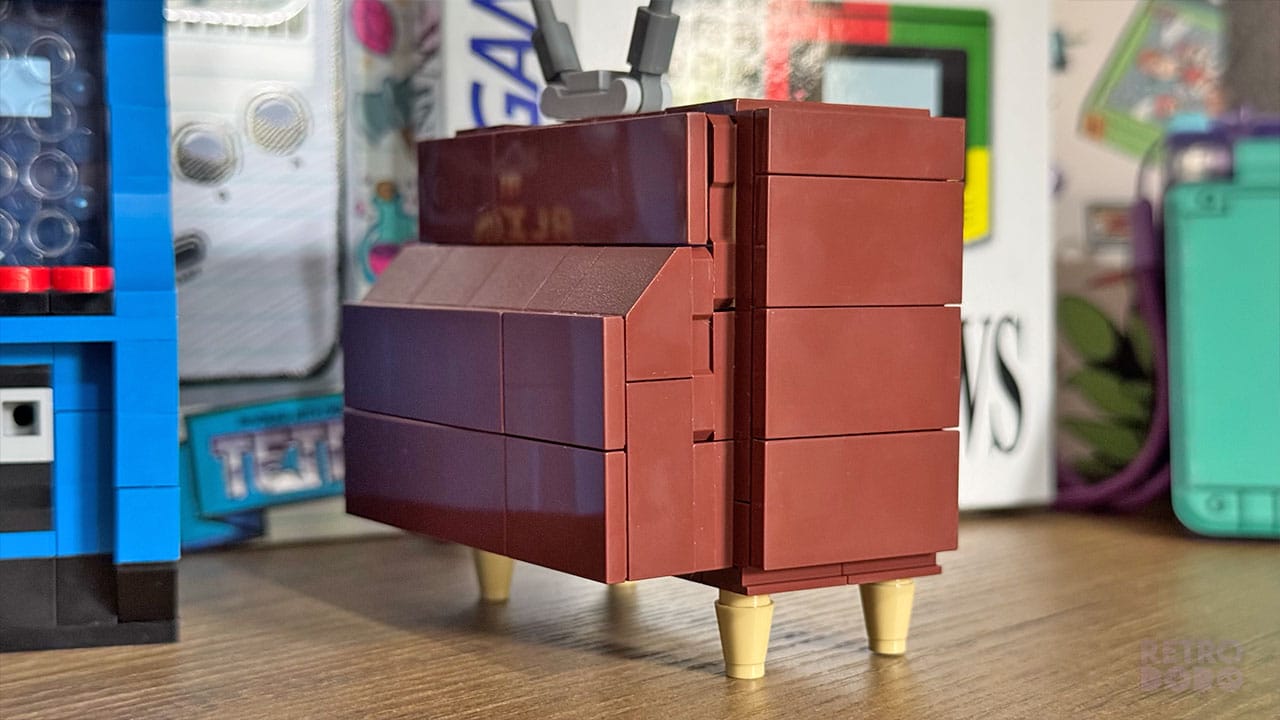The back of a brown LEGO-esque TV