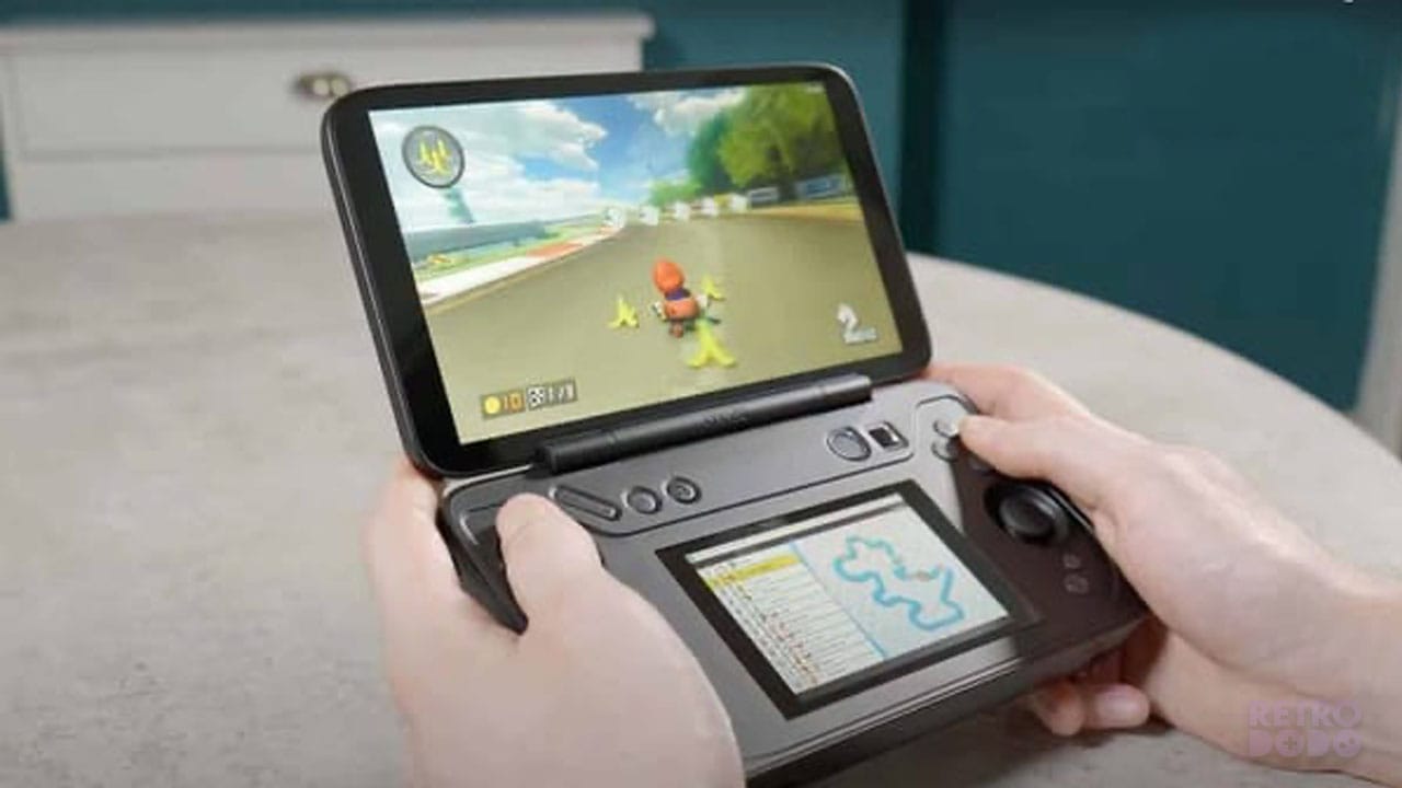 Mario Kart 7 on the AYANEO Flip DS