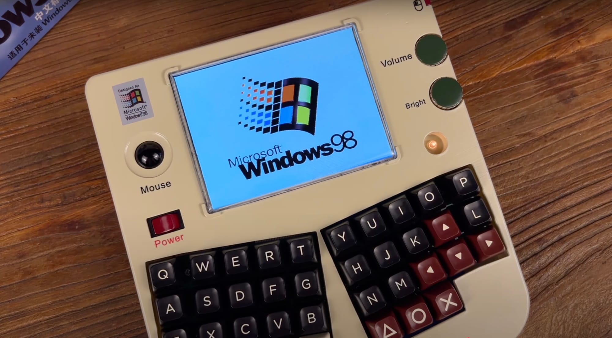 DIY Windows 98 handheld with loading screen