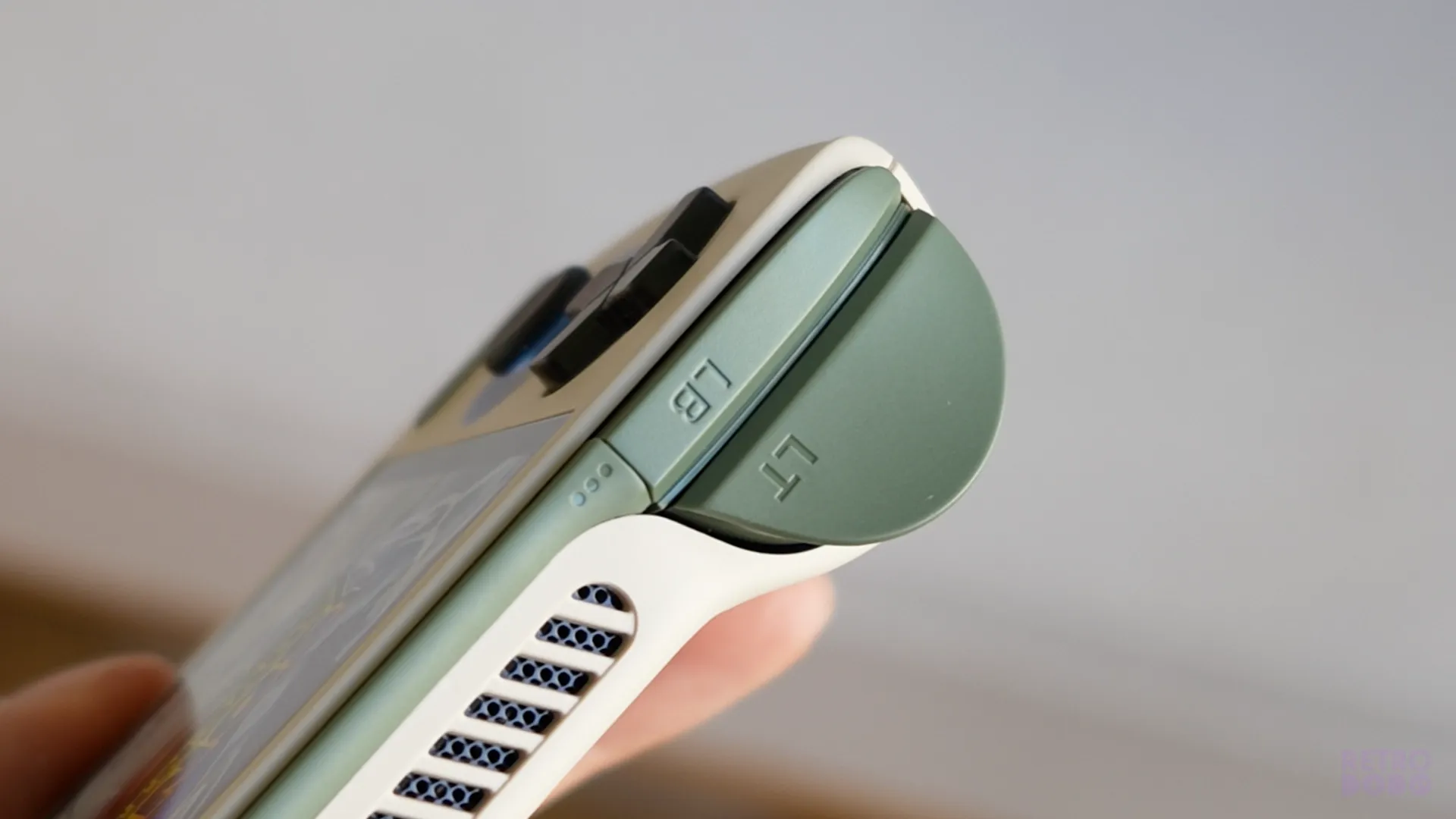 AYANEO Pocket Air Mini Shoulder Buttons