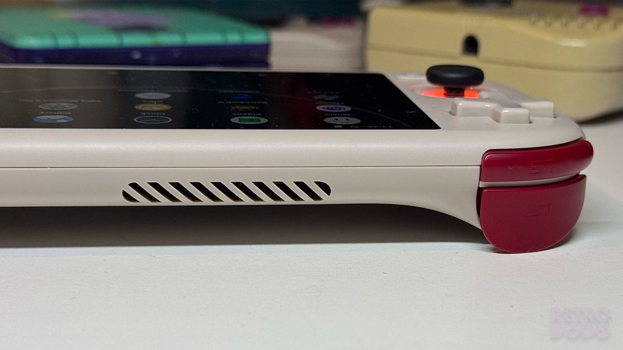 Close up of the speaker and the LB/LT triggers